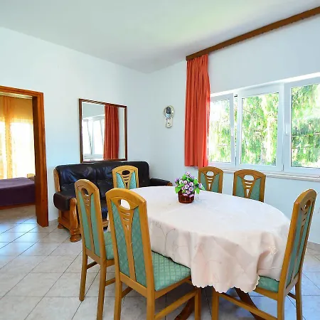 Appartement Desto.1 *