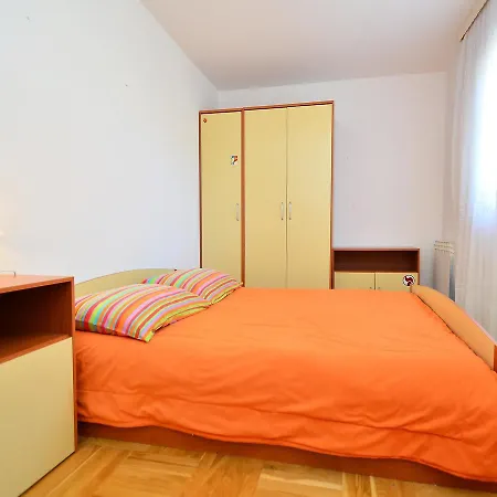 Appartement Desto.1 *